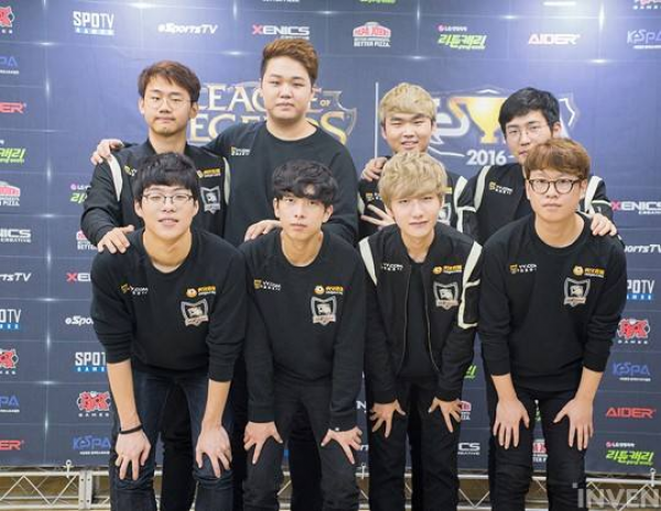 德科并非等 德科并非等