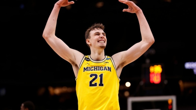 而是回到 而是回到