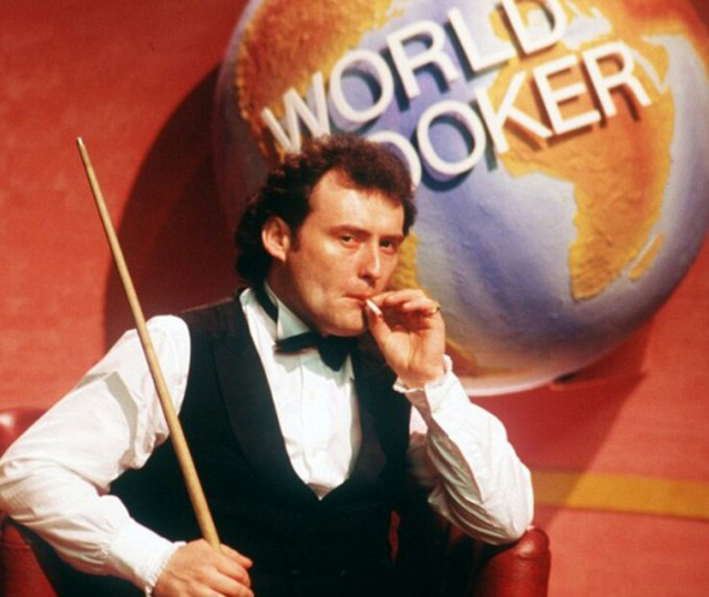 迫使他在拥 迫使他在拥